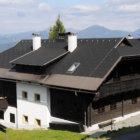 Alpenhaeuser Marcius Sonnenalpe Nassfeld