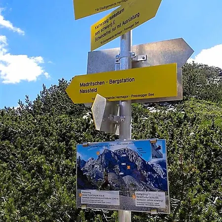 Alpenhaeuser Marcius Sonnenalpe Nassfeld