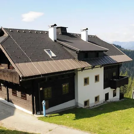 Aparthotel Alpenhaeuser Marcius 3*
